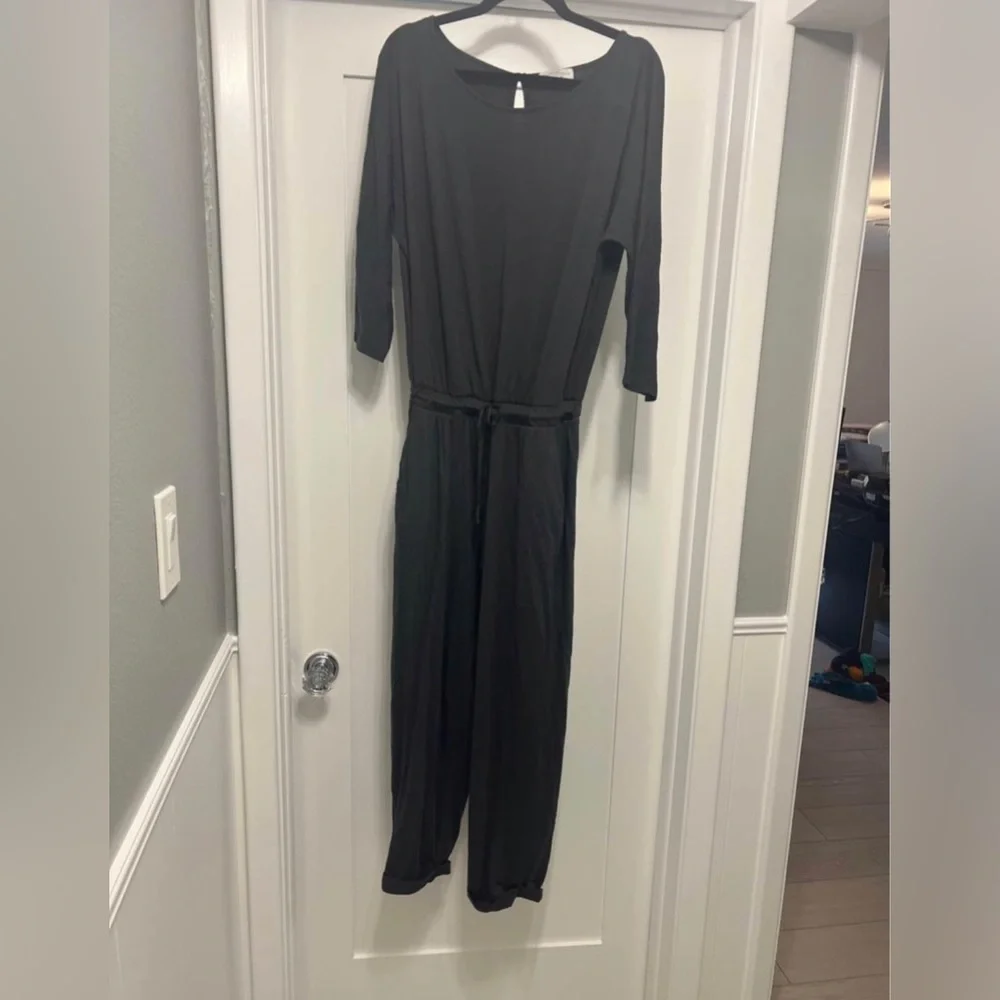 Michael Stars Jinayah Gray Knit Jumpsuit Size Medium - Picture 2 of 5